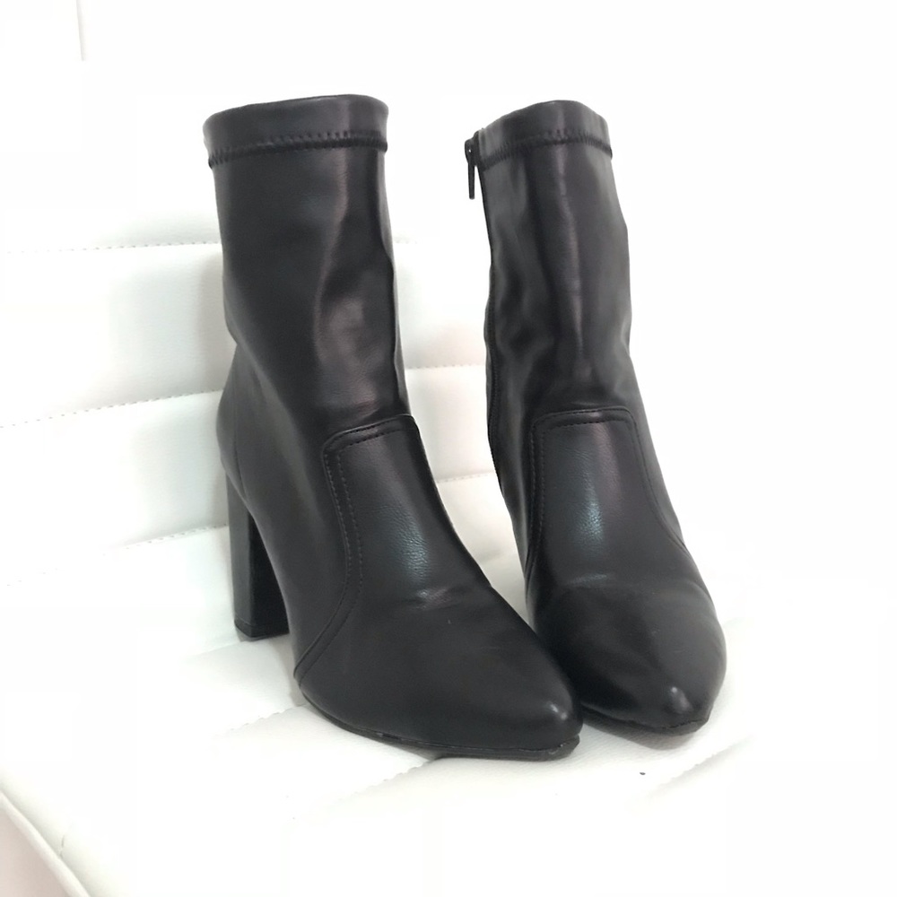 Black Midheel Booties